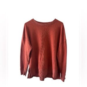 Time and Tru Brand Women's Warm Red Sweater Size M